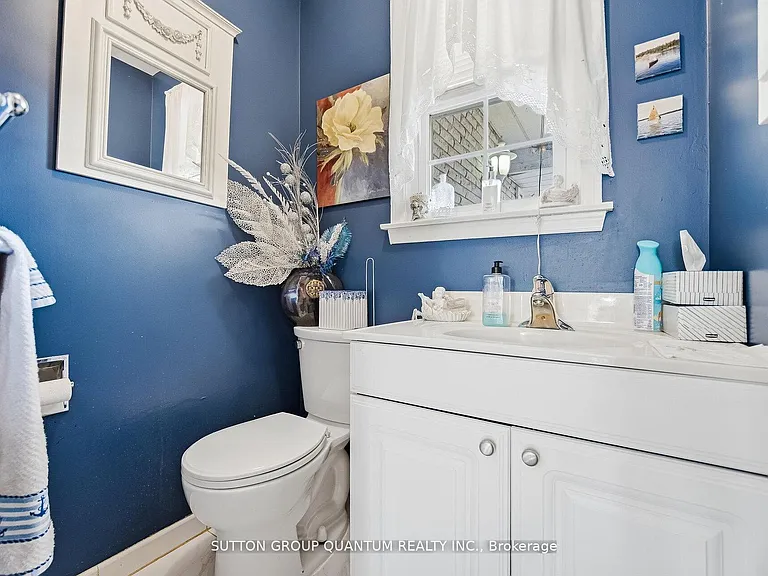1511 Ifield Rd — Photo 20