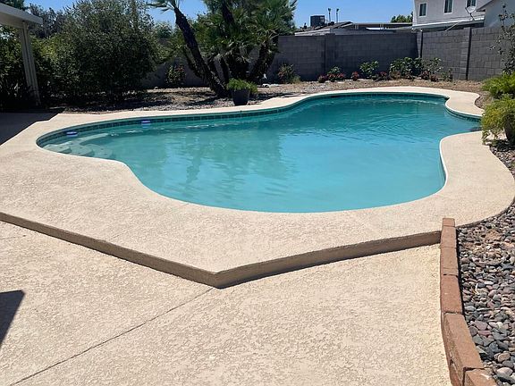 3rd image of 3826 W MEADOW Drive