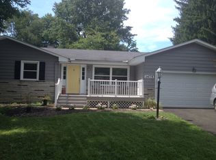 1475 Fredricksburg Dr, Youngstown, OH 44512