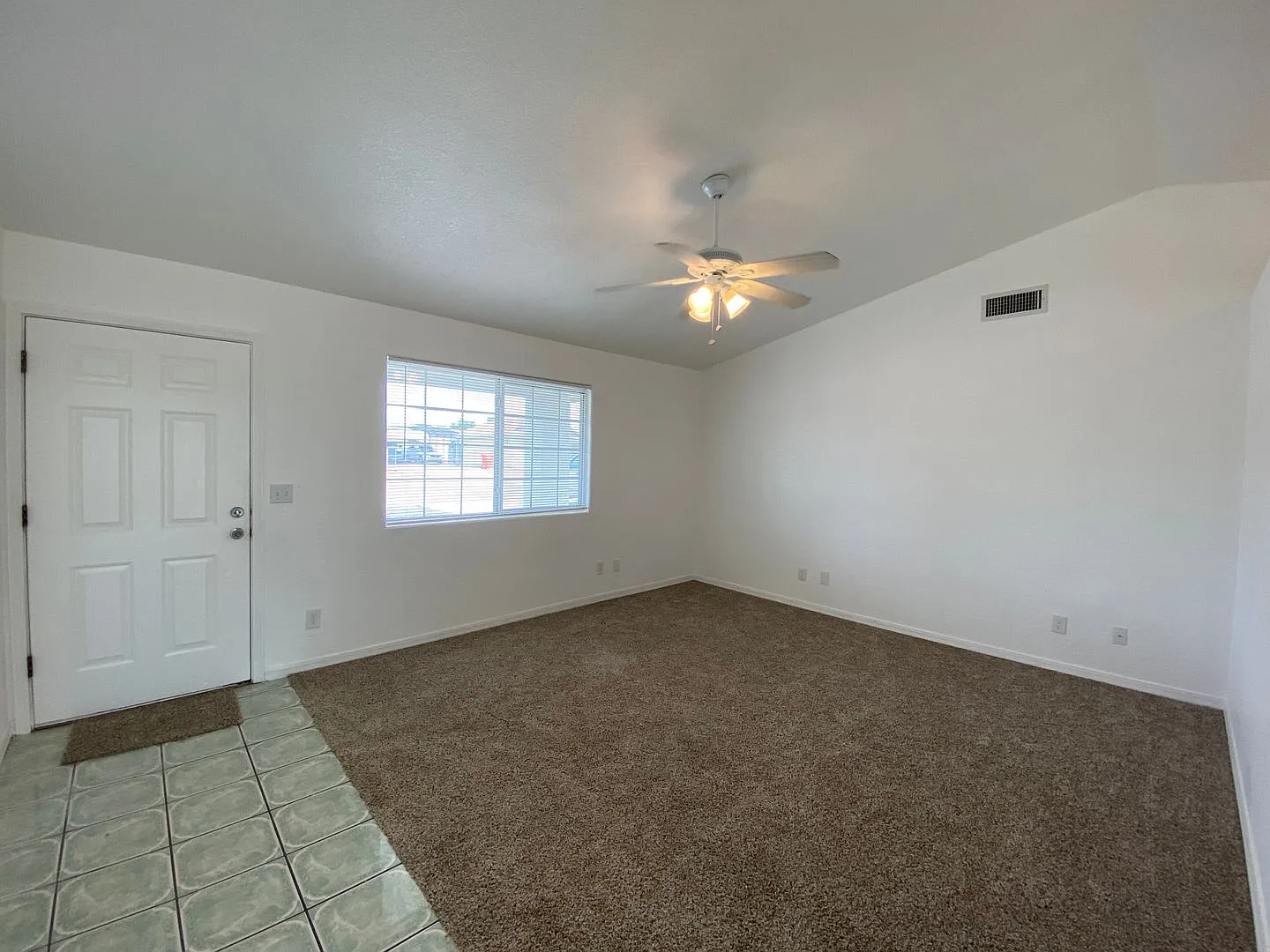 Great 3 Bedroom Home in Golden Valley on Pavement! — Photo 4