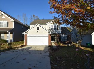 2042 Moss Creek Dr, Harrisburg, NC 28075