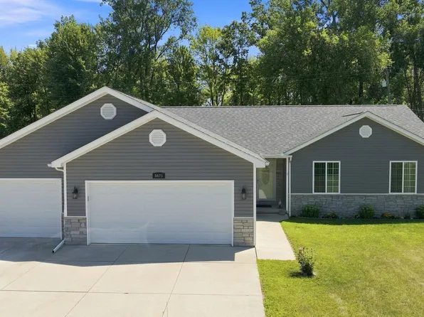 9475 Folkert Rd, Clay, MI 48001