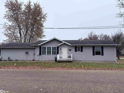 1216 Santa Clara St, Oskaloosa, IA, 52577