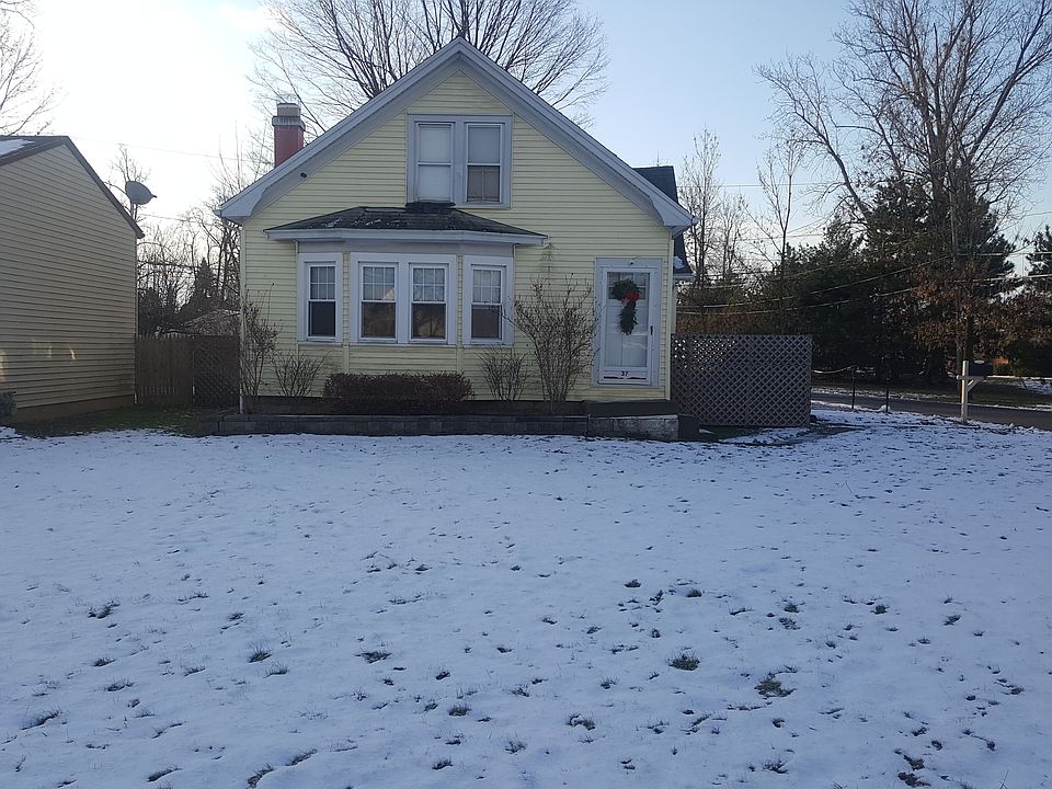 1st image of 37 Creekside Dr
