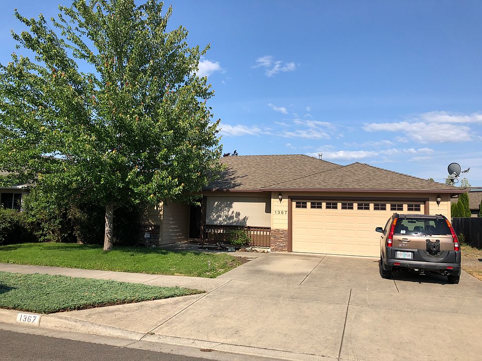 1st image of 1367 Andrew Dr