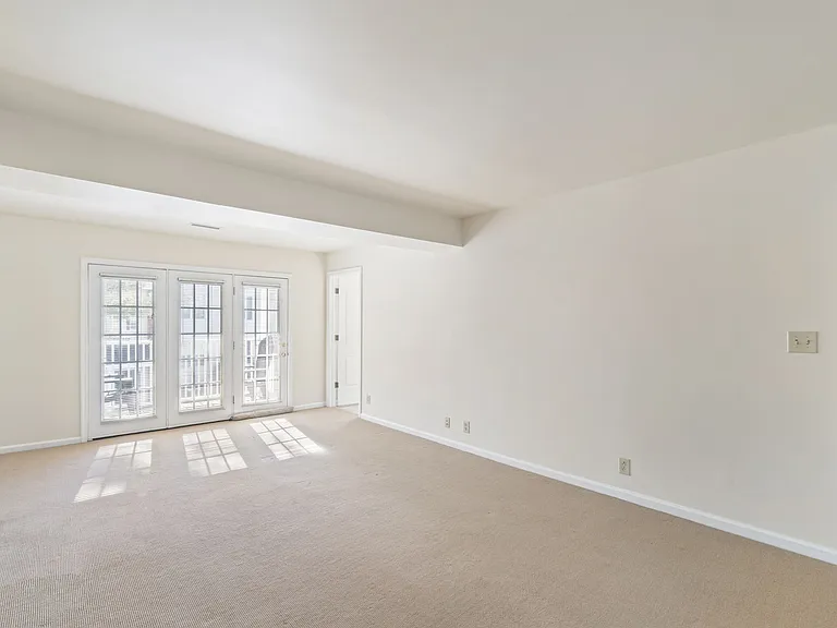 1264 Villa Ln #C — Photo 4
