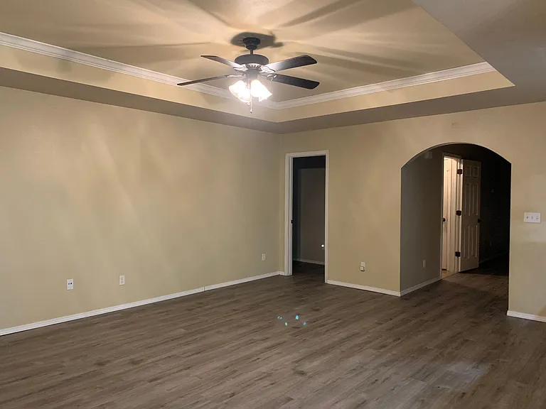 700 N Cummings Ave — Photo 13