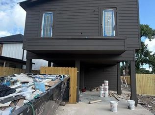 1052 N Ln #A/B, Houston, TX 77088