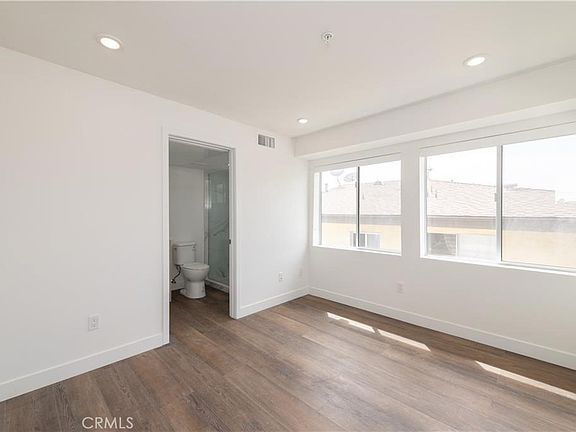 5th image of 1245 N New Hampshire Ave #8