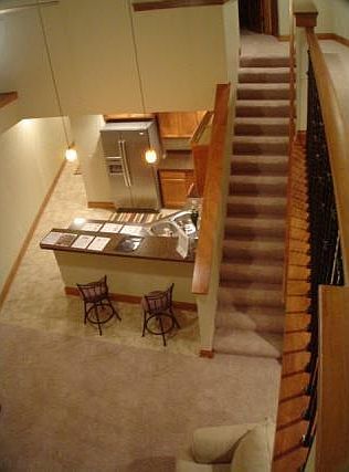 4th image of 1370 NW 18th St #206