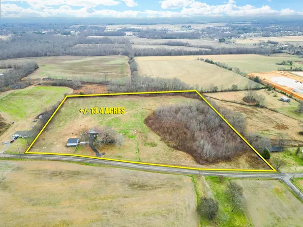 134 Old Huntsville Rd, Fayetteville, TN 37334