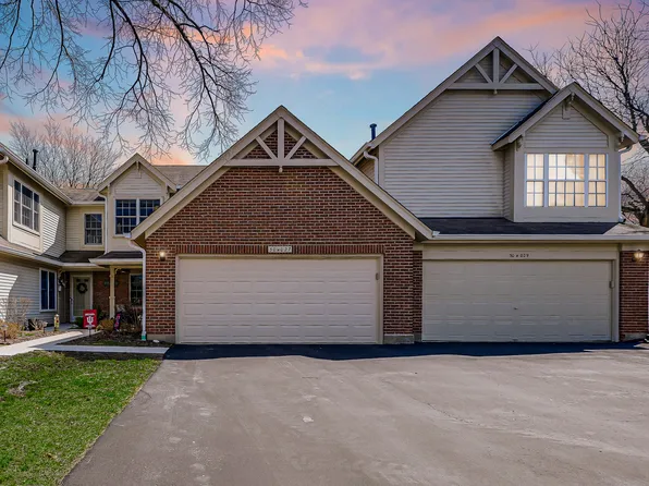 30W027 Penny Ln, Warrenville, IL 60555