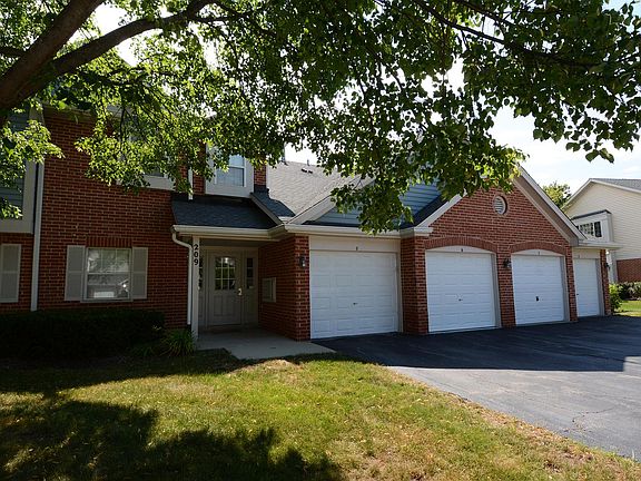 2nd image of 209 Charleston Ct Unit 5