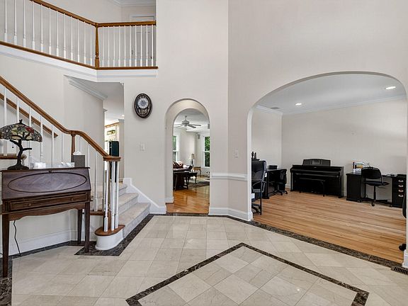 5th image of 6004 Belgreen Ct