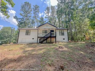 7155 Pineneedle Dr SW, Covington, GA 30014