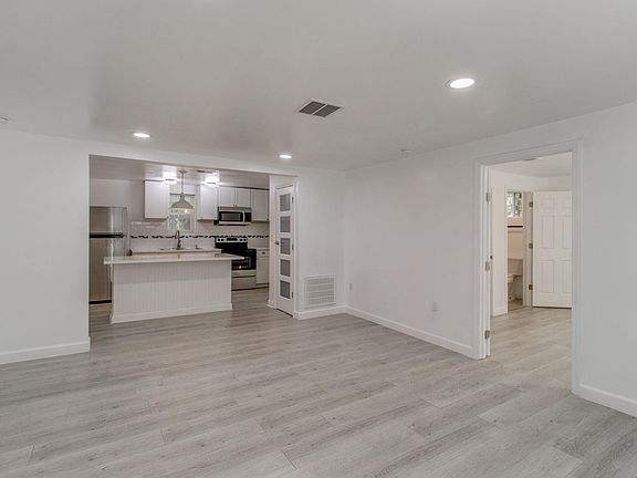 5th image of 2209 Atlas Rd