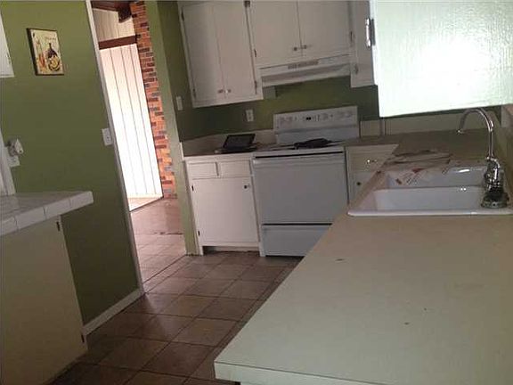 5th image of 208 Greenridge Dr