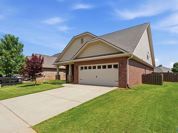 3rd image of 428 E Mossyleaf Dr