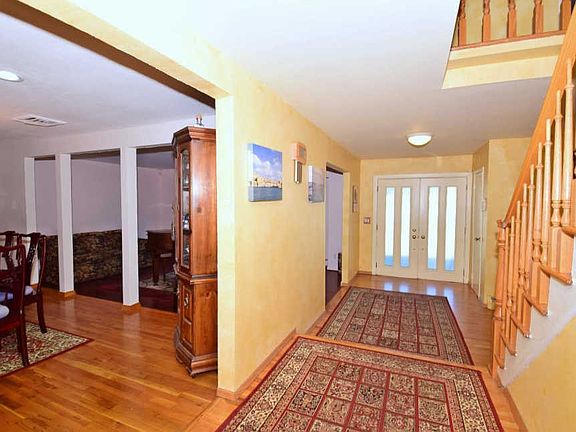 2nd image of 23 Lucille Dr