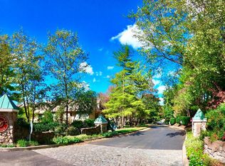 32 Algonquin Ct, Chesterbrook, PA 19087