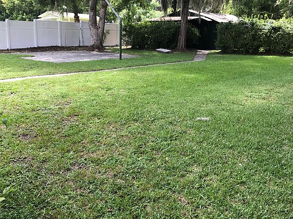 4th image of 822 Pine Ave