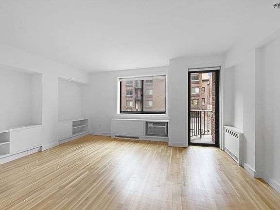 3rd image of 101 W 15th St APT 218