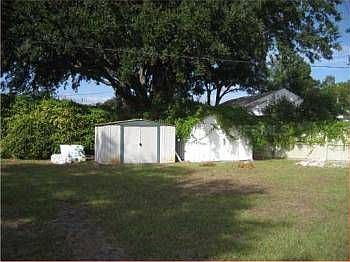 4th image of 2128 W Ferris Ave