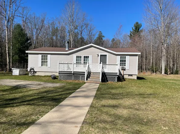 3440 Old Pine Trl, Prudenville, MI 48651