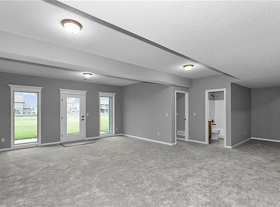 3rd image of 11003 N Crystal Ave