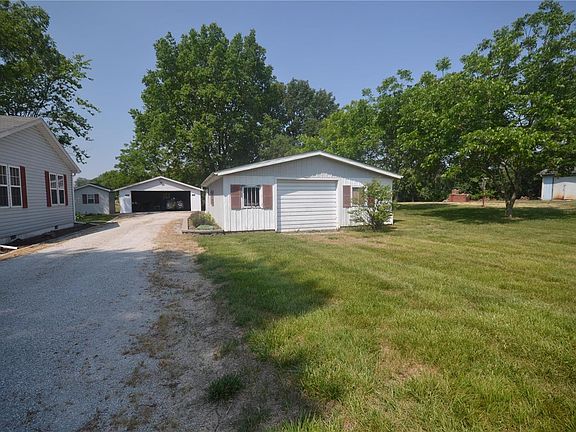2nd image of 620 Urbanna Dr