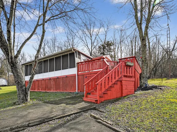 2288 W State Rd #101, Liberty, IN 47353