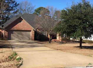 17504 Fishermans Dr, Troup, TX 75789