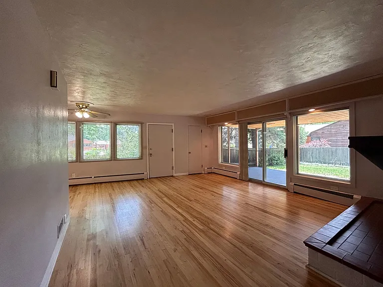255 Ammons St — Photo 10