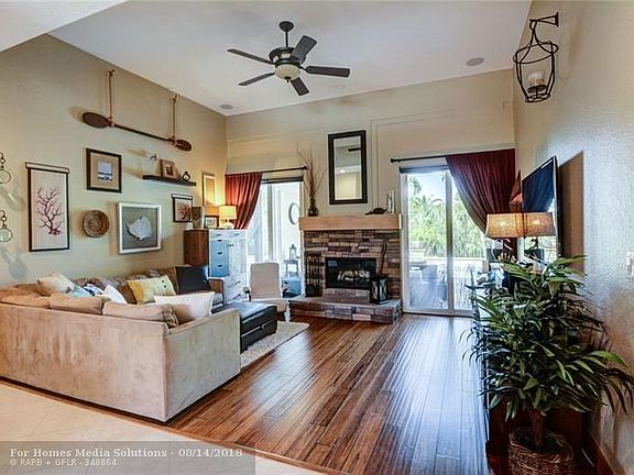 2nd image of 3801 Lancewood Dr