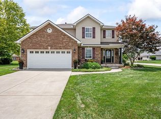 884 Shaftsbury Rd, Troy, OH 45373