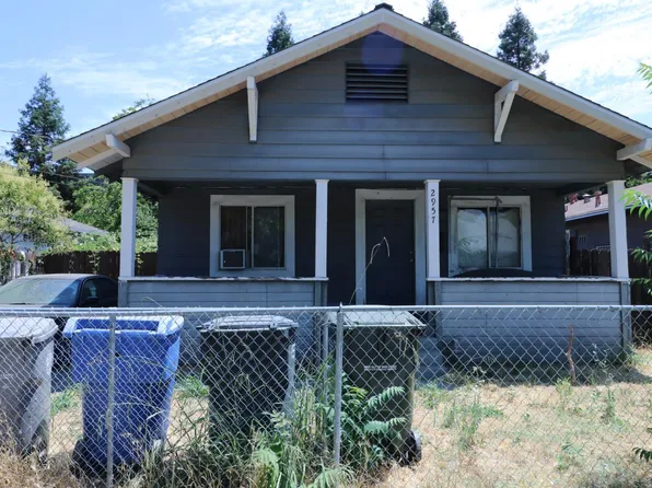 2957 43rd St, Sacramento, CA 95817