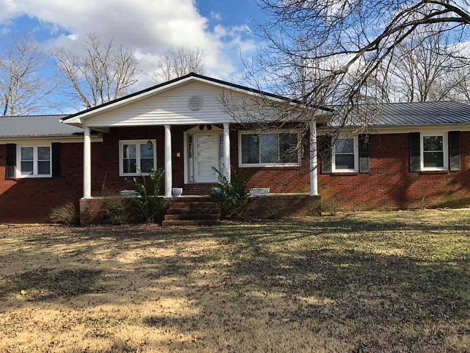 1st image of 165 Davenport Ln