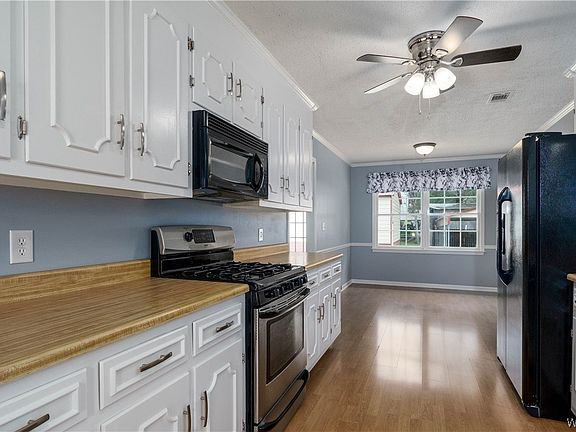 4th image of 3222 Mystic Lake Way