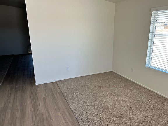 4th image of 4430 S Buckthorn Dr