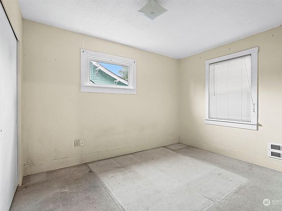 5th image of 1408 S Washington Street