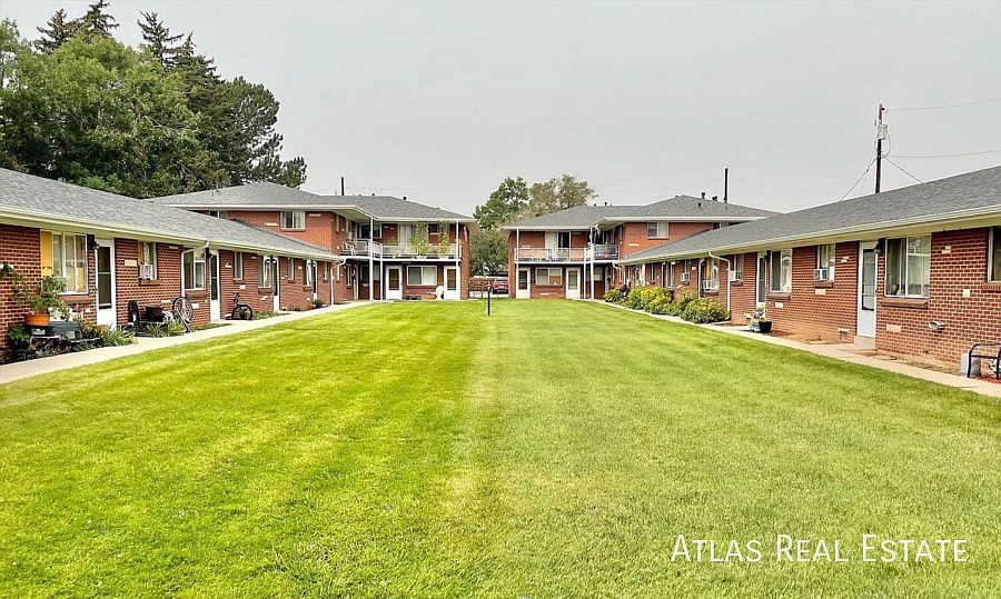 1st image of 4095A Upham St