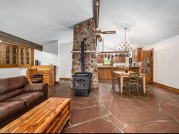 4th image of 17347 242nd St