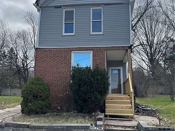 2nd image of 12600 Forest Hill Ave