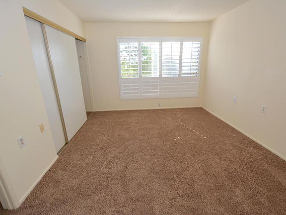 4th image of 348 Chestnut Hill Ct APT 24