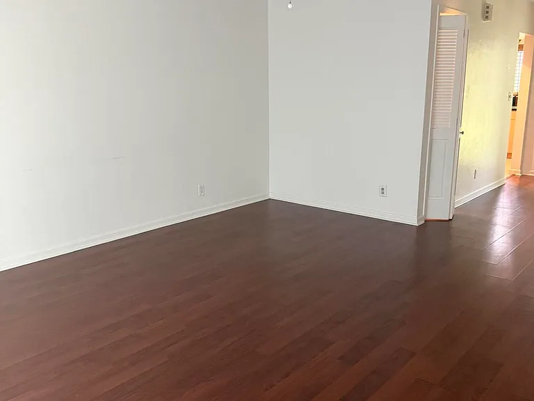 1151 NE 26th Ave — Photo 40