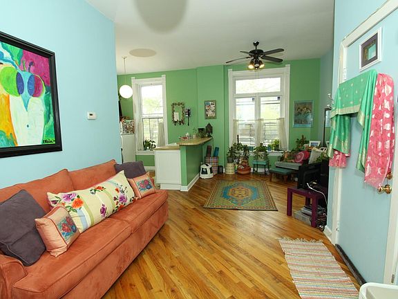 3rd image of 2223 W North Ave #1R
