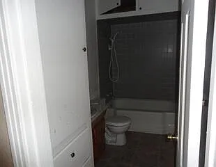 3 bed, 1.0 bath, 1150 sqft, $1,200 — Photo 3