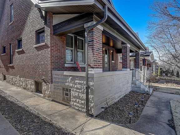 2nd image of 3650 Bellerive Blvd