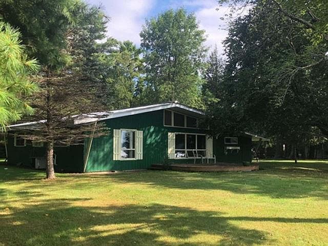 1st image of 1739 Forest Dr