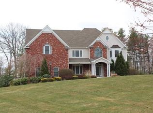 43 Connelly Hill Rd, Hopkinton, MA 01748